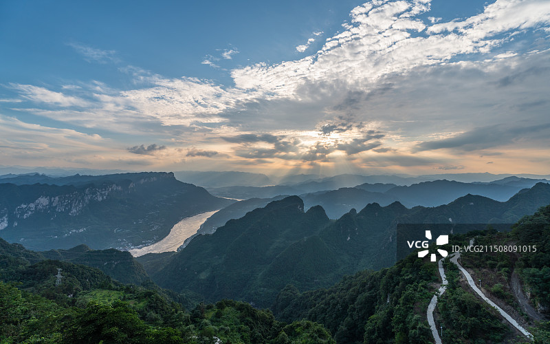 宜昌金刚山看西陵峡风光图片素材
