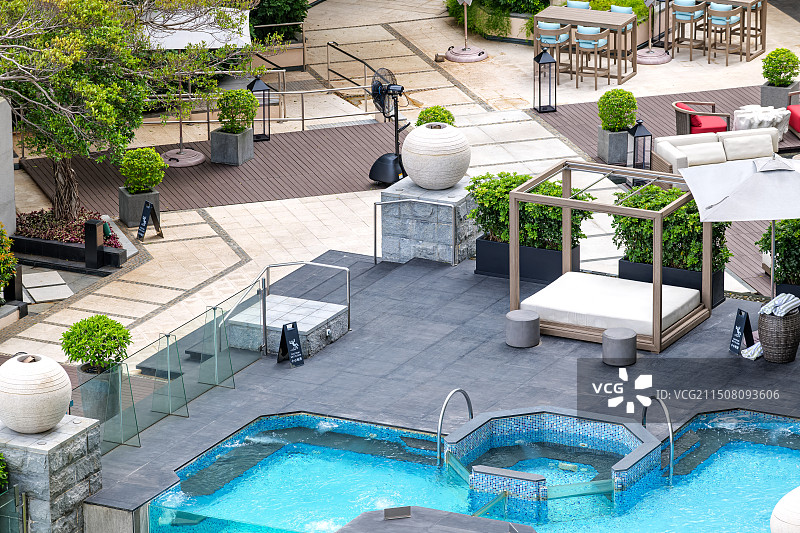 豪华酒店别墅游泳池图片素材