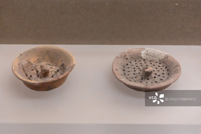安徽博物馆展出文物陶箅新石器时代(BP4800-4300)蒙城尉迟寺遗址出土蒙城县文物局藏图片素材