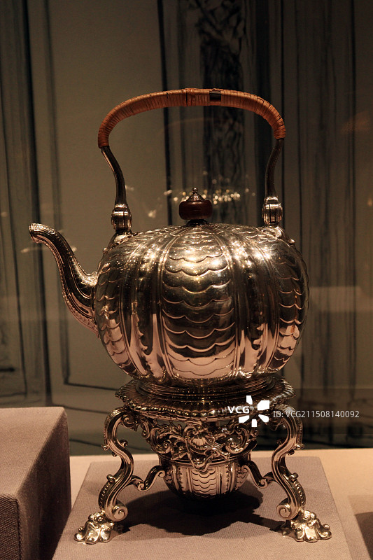 上海世博会璀璨万象展——英国吉尔伯特精品展图片素材