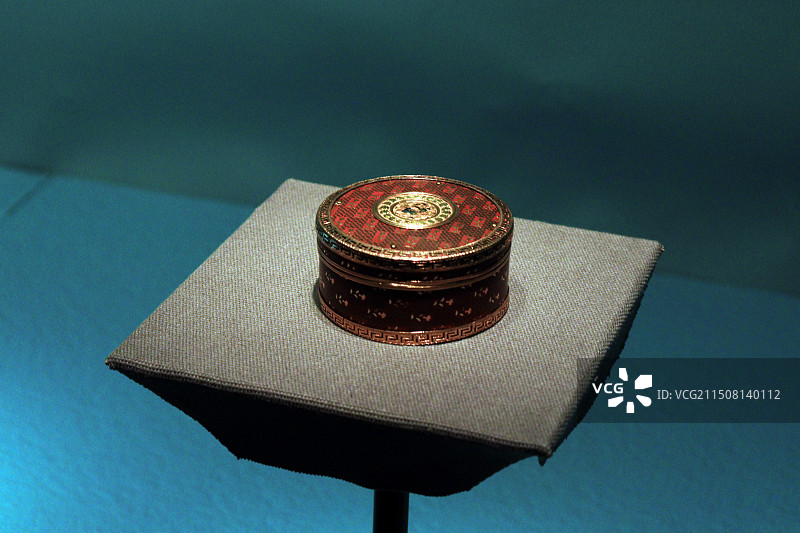 上海世博会璀璨万象展——英国吉尔伯特精品展图片素材