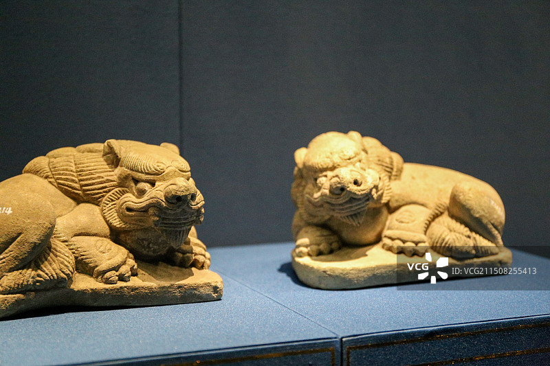 辽代狮形石茵镇（新民市辽滨塔城址出土）图片素材