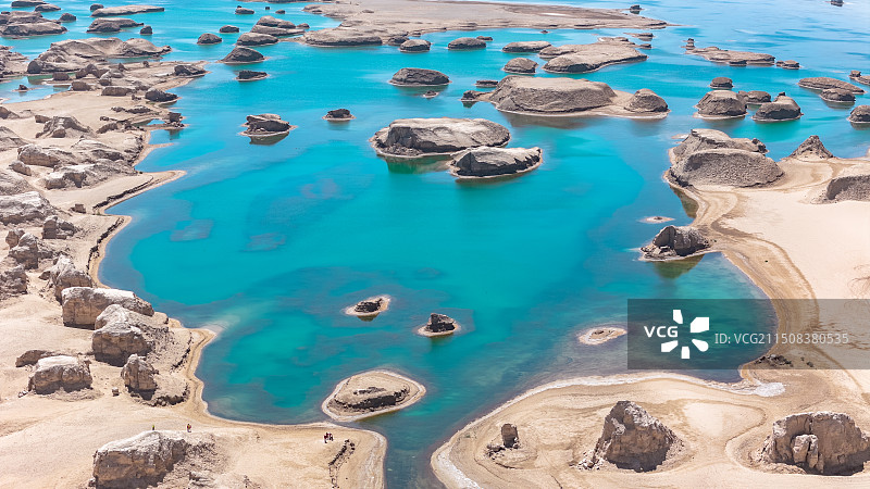 乌素特水上雅丹图片素材