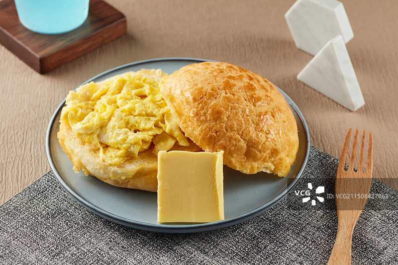 芝士蛋菠萝包图片素材