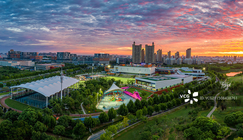 合肥南艳湖李宁体育公园晚霞图片素材