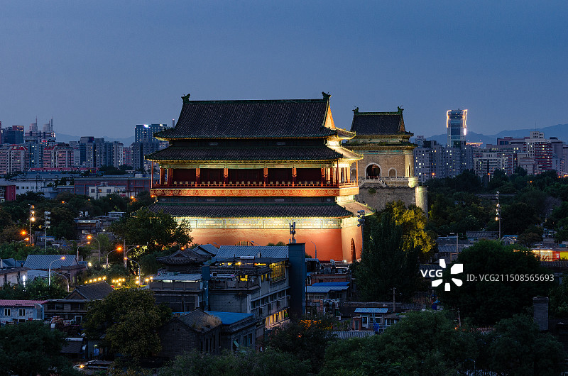 北京历史中轴线上的钟鼓楼图片素材