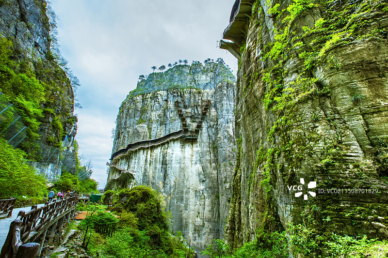 中国湖北省恩施大峡谷绝壁自然景观图片素材