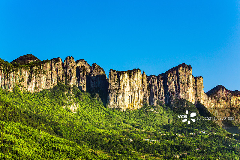 中国湖北省恩施大峡谷绝壁自然景观图片素材