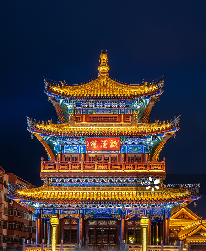 甘肃省天水古城地标启汉楼夜景图片素材