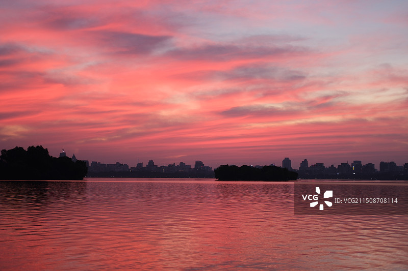 西湖日出图片素材