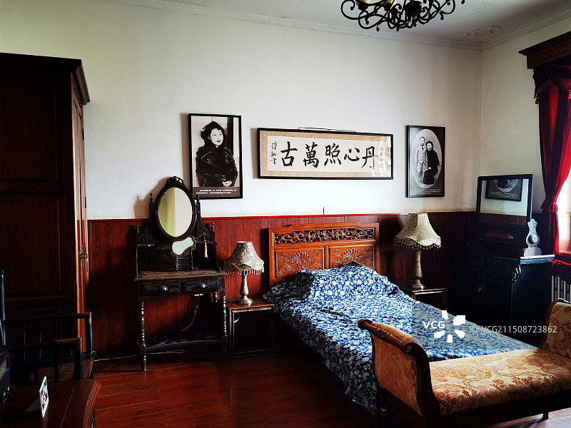 兴城市张作霖温泉别墅风景系列之张学良与赵一获居室（辽宁省葫芦岛市）图片素材