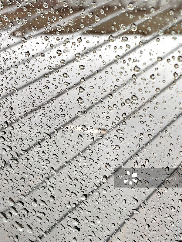 水珠全帧拍摄（广东美术馆）图片素材