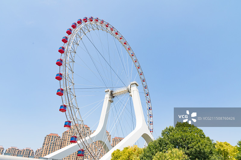 美丽的天津之眼摩天轮特写图片素材