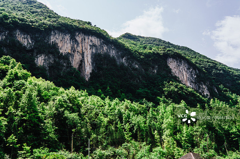 安顺格凸河风景区燕子洞穿上洞图片素材