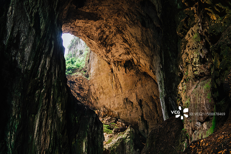 安顺格凸河风景区燕子洞穿上洞图片素材