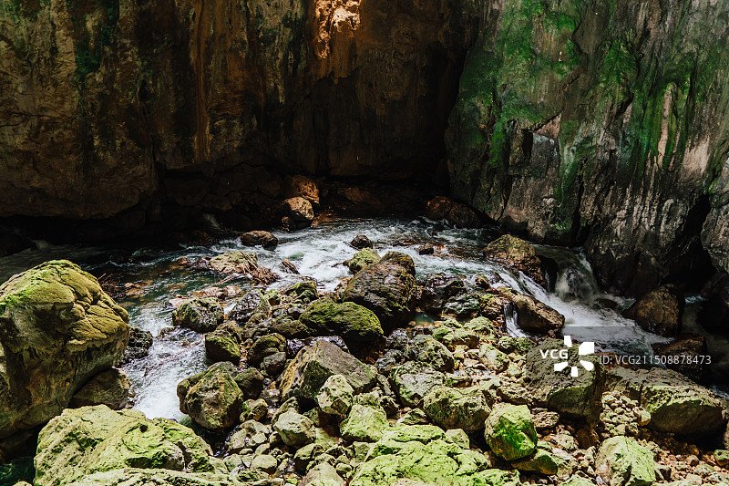安顺格凸河风景区燕子洞穿上洞图片素材