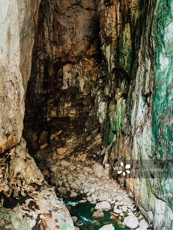 安顺格凸河风景区燕子洞穿上洞图片素材