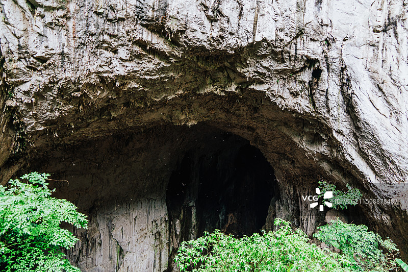 安顺格凸河风景区燕子洞穿上洞图片素材