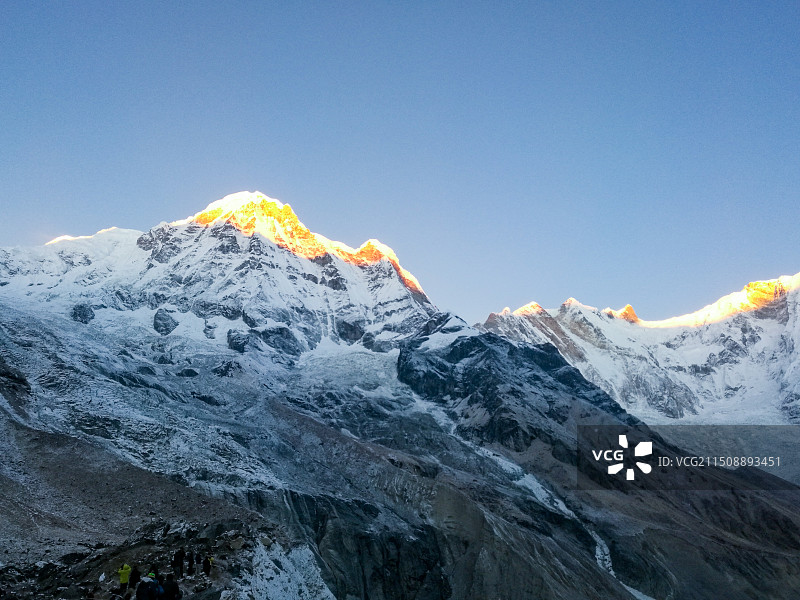日照金山-尼泊尔图片素材