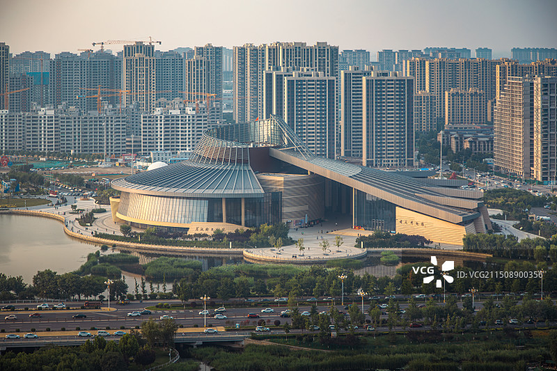 保定关汉卿大剧院高视角图片素材