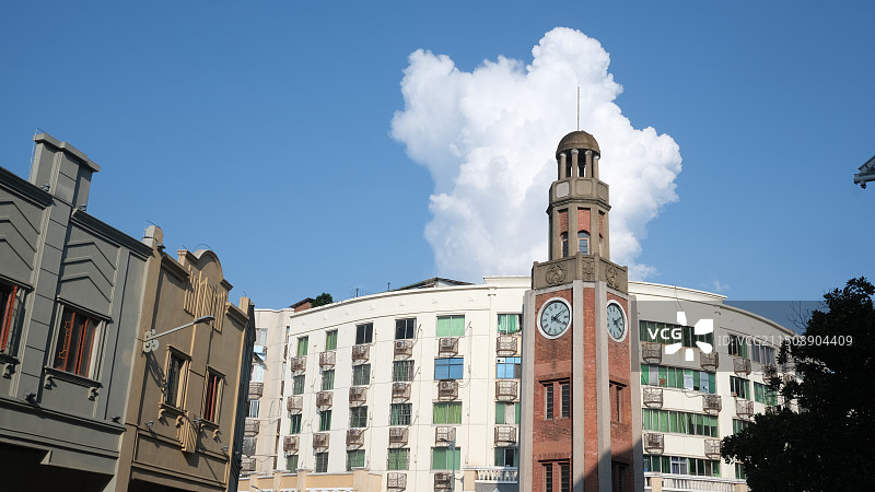 江西赣州市标准钟楼建筑图片素材