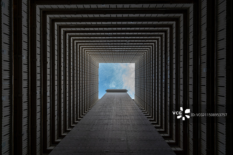 仰望天空图片素材