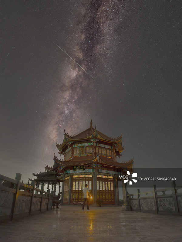 星落楼阁图片素材