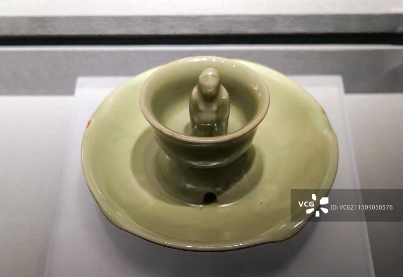 公道杯 元 烟台市蓬莱水库出土 烟台市博物馆藏 山东博物馆礼运东方特展图片素材