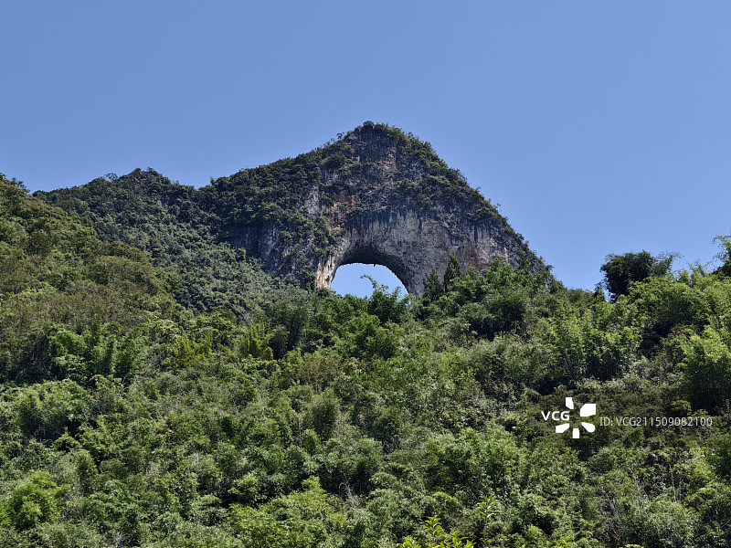 广西阳朔月亮山图片素材
