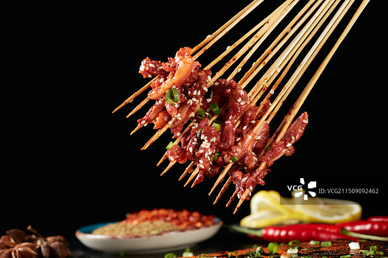 烤小牛肉串图片素材