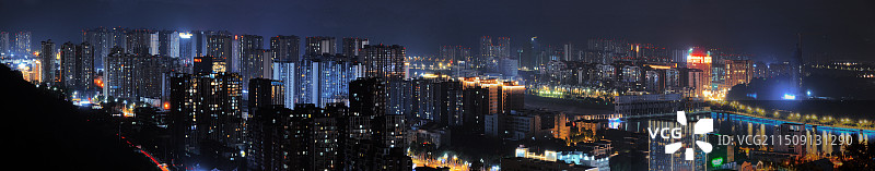中国四川省雅安市雨城区城市宽画幅夜景图片素材