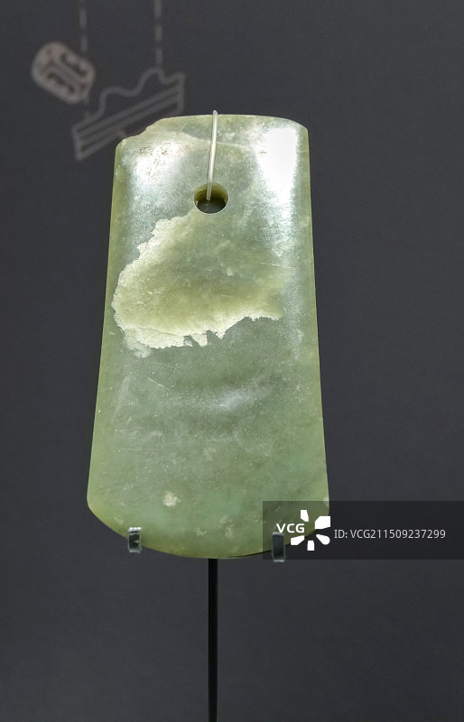 玉钺 大汶口文化 1960年曲阜尼山水库遗址 孔子博物馆藏 山东博物馆礼运东方特展图片素材