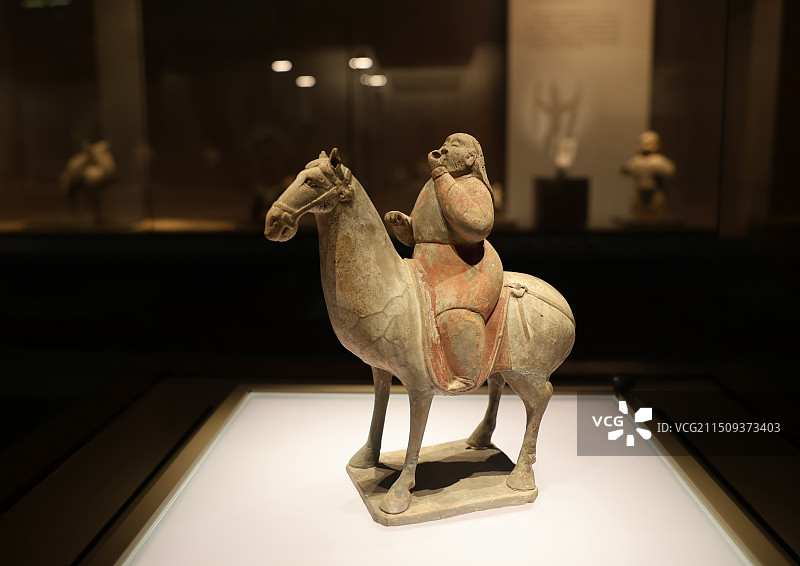 山西博物院，鼓吹骑俑图片素材