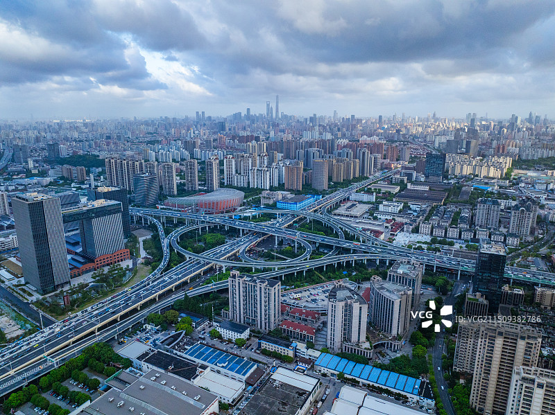 航拍上海上海汶水路南北高架中环路立交桥图片素材