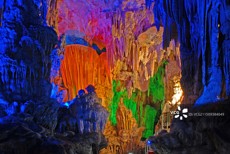 广西桂林，芦笛岩风景。图片素材