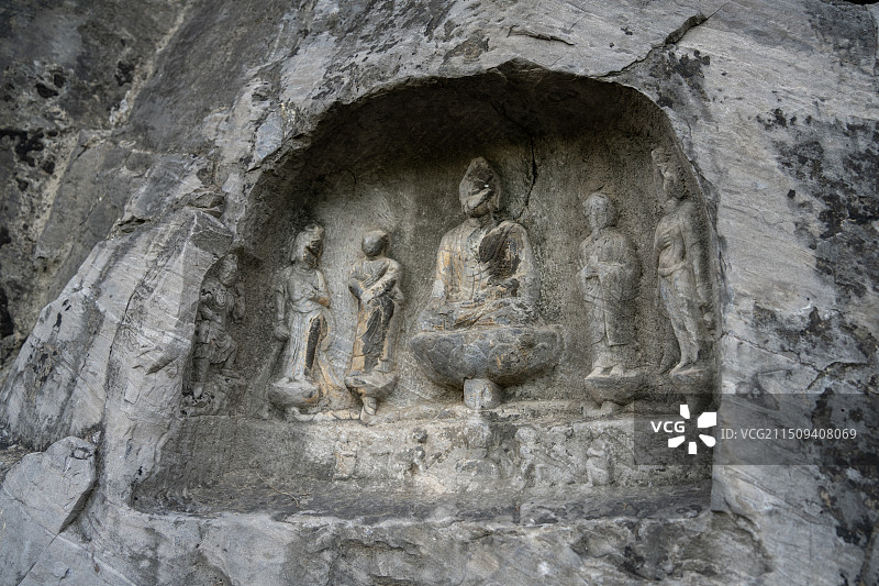 中国河南洛阳世界文化遗产龙门石窟西山崖壁石窟佛像图片素材