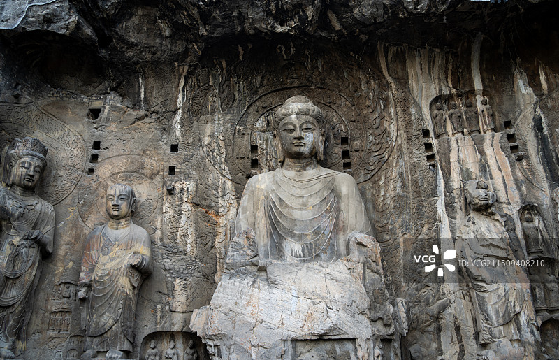 中国河南洛阳世界文化遗产龙门石窟卢舍那大佛图片素材