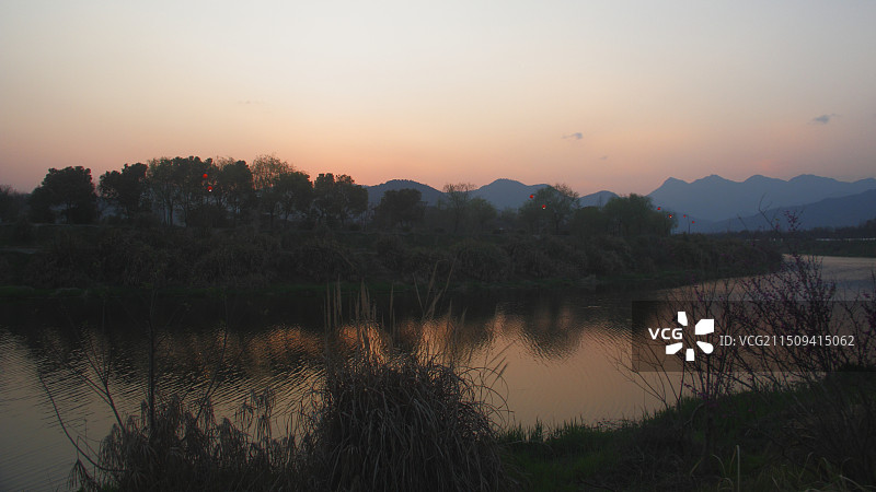 黄岩永宁江畔，日落后的唯美景色图片素材