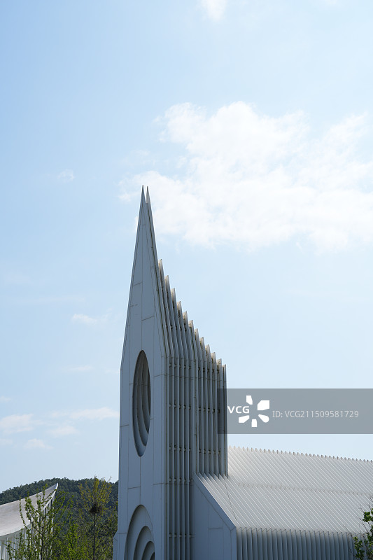 藏马山与月空婚礼堂图片素材