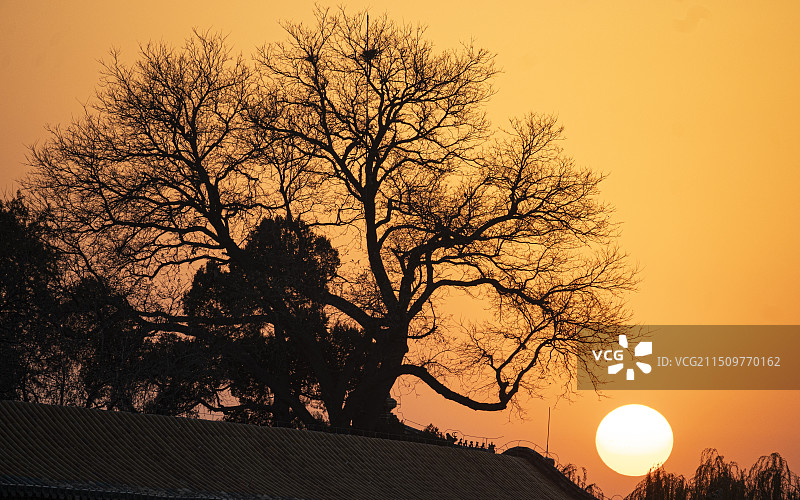 北海公园落日图片素材