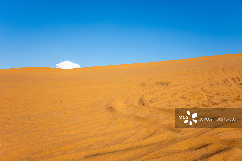 五湖穿越，腾格里沙漠，阿拉善图片素材