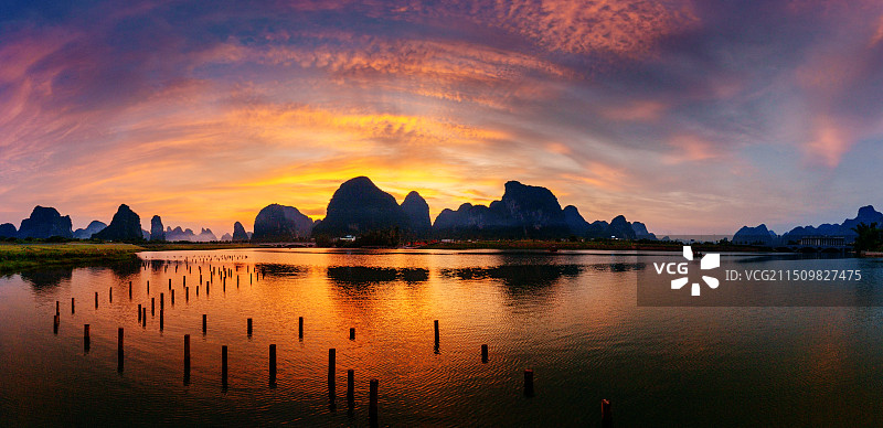 遇龙河落霞图片素材