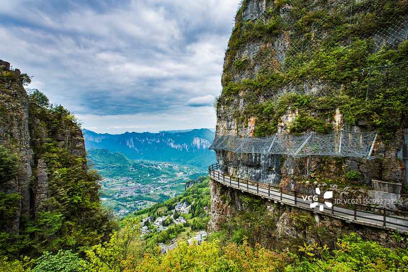 中国湖北省恩施大峡谷绝壁自然景观图片素材