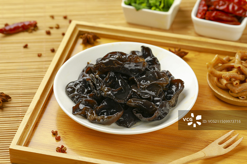 卤味木耳凉菜图片素材