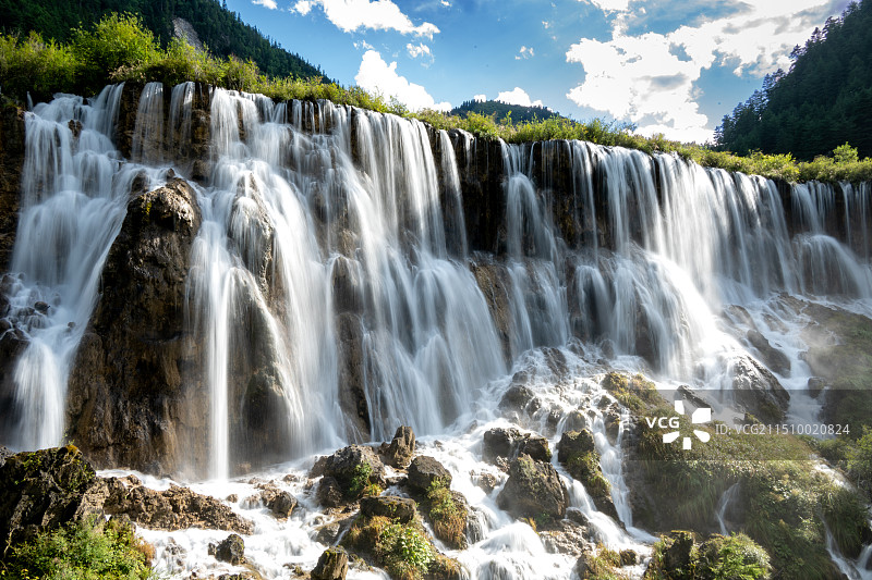 九寨沟诺日朗瀑布图片素材