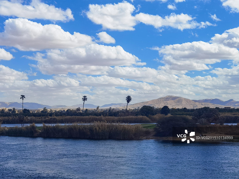 埃及尼罗河岸边图片素材