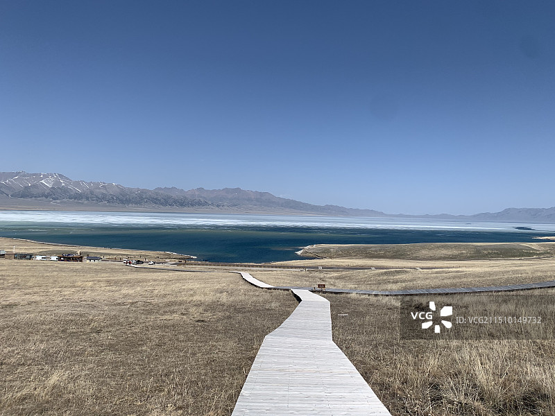 塞里木湖图片素材
