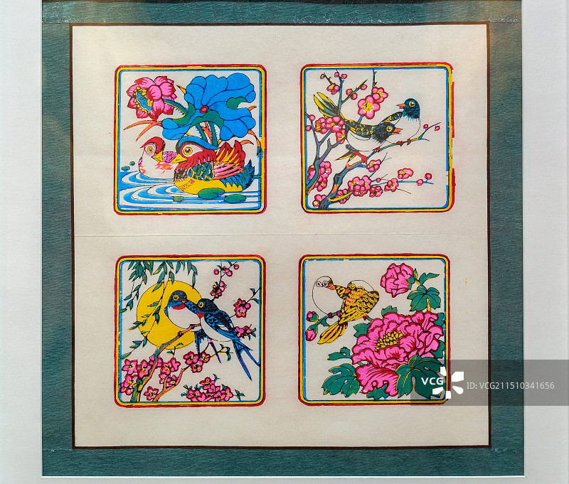 武强年画《吉庆花鸟》 清版翻刻 武强年画博物馆藏 山东博物馆“沿着运河看年画”特展图片素材