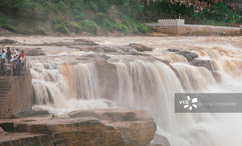 山西省临汾市吉县壶口瀑布风光图片素材
