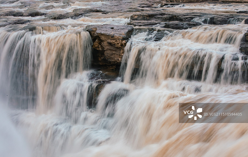 山西省临汾市吉县壶口瀑布风光图片素材